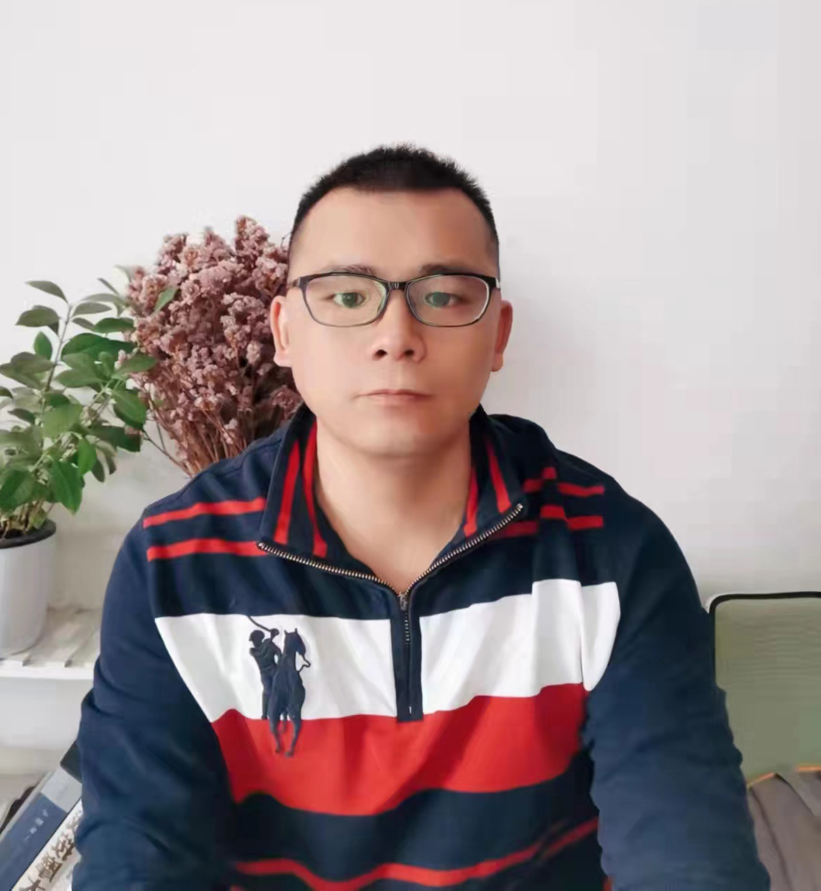 刘伍权：“酒香也怕巷子深”，宣传助鹿业腾飞